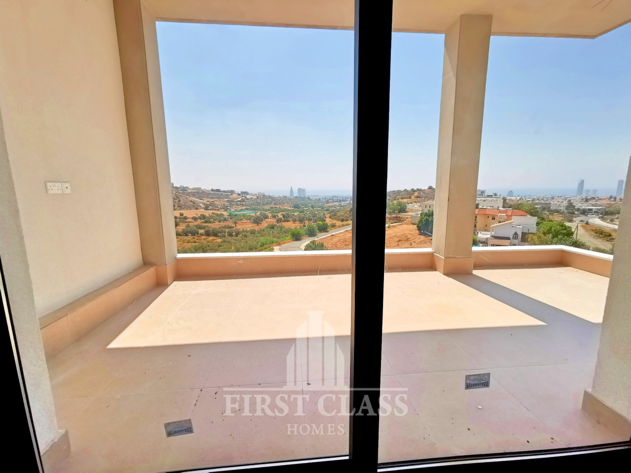4 Bedrooms Apartment in Agios Athanasios, Limassol