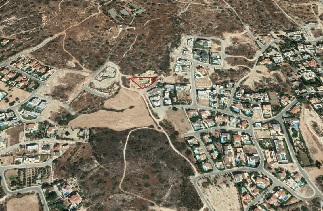 Land in Agios Tychonas, Limassol