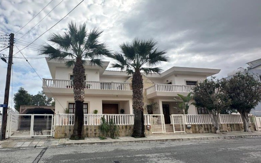 5 Bedrooms House / Villa in Strovolos, Nicosia