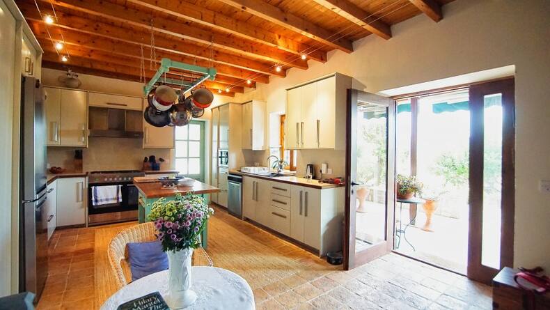 3 Bedrooms House / Villa in Vouni, Limassol