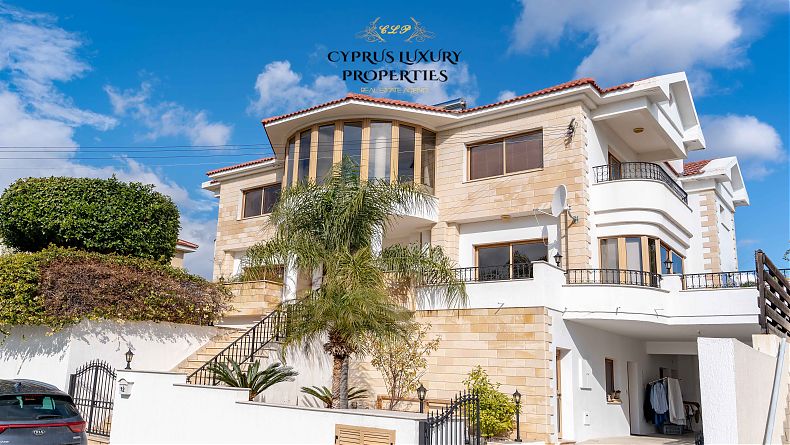 5 Bedrooms House / Villa in Palodia, Limassol