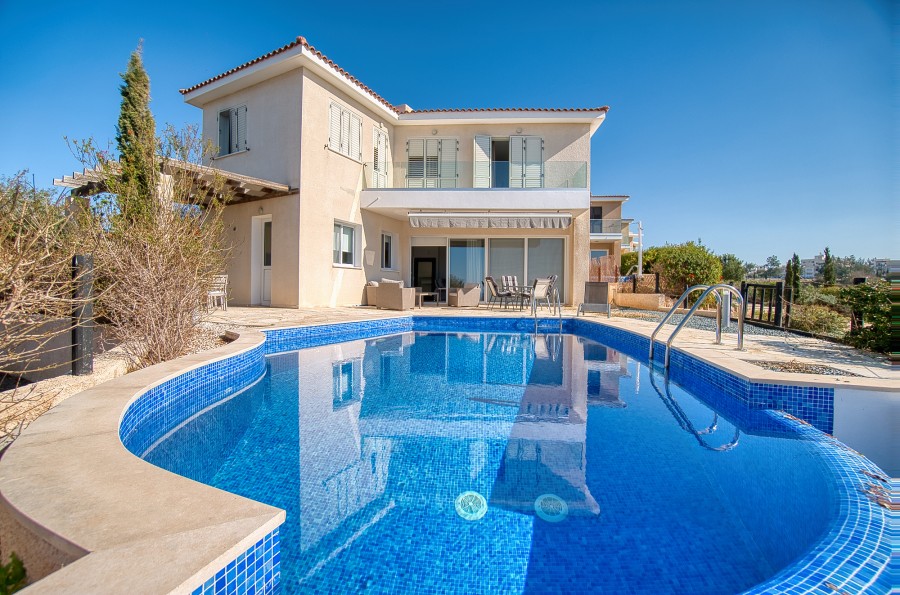 3 Bedrooms House / Villa in Chlorakas, Paphos
