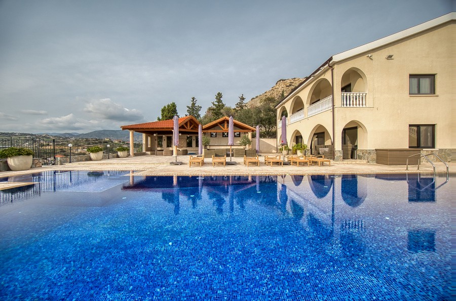 8 Bedrooms House / Villa in Pareklissia, Limassol