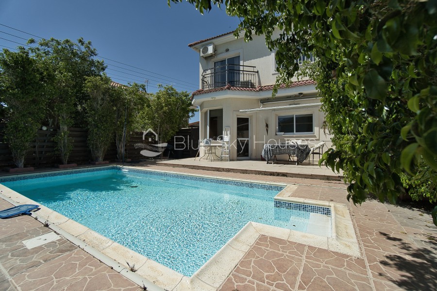 3 Bedrooms House / Villa in Agios Athanasios, Limassol