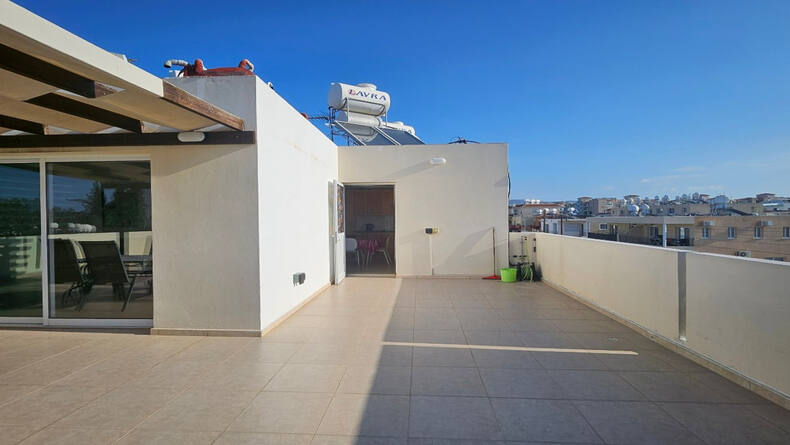 3 Bedrooms Penthouse in Universal, Paphos