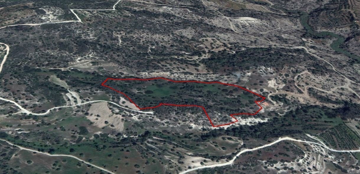 Land in Mathikoloni, Limassol