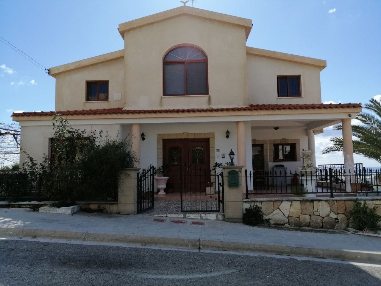 7 Bedrooms House / Villa in Geroskipou, Paphos