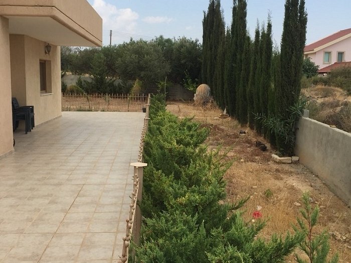 3 Bedrooms House / Villa in Agios Athanasios, Limassol