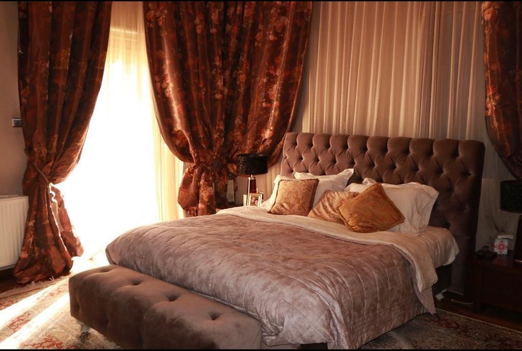 6 Bedrooms House / Villa in Tala, Paphos