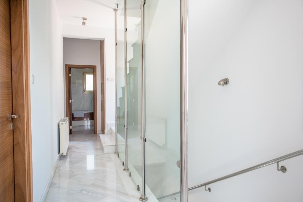 4 Bedrooms House / Villa in Coral Bay, Paphos