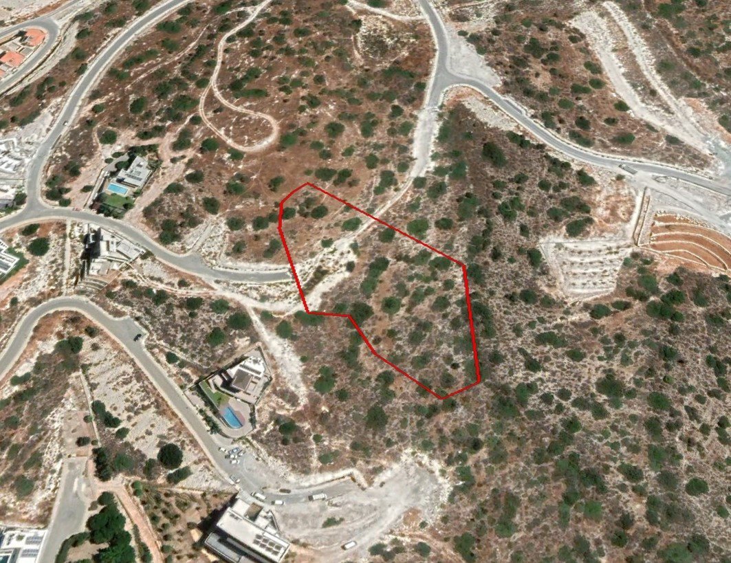 Land in Agios Tychonas, Limassol