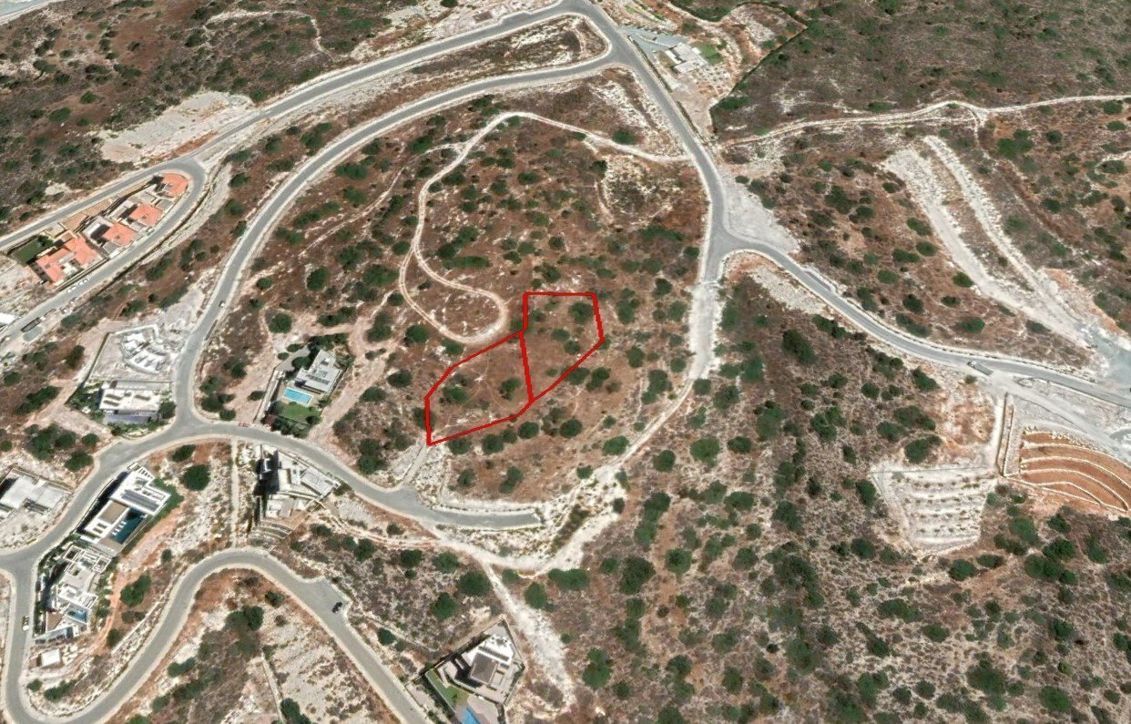 Land in Agios Tychonas, Limassol