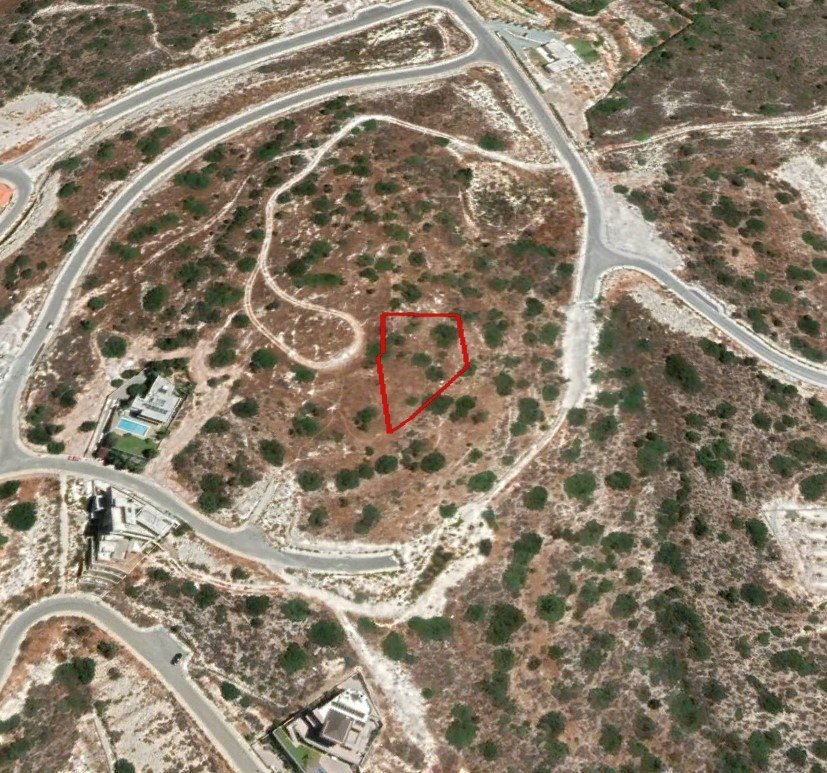 Land in Agios Tychonas, Limassol