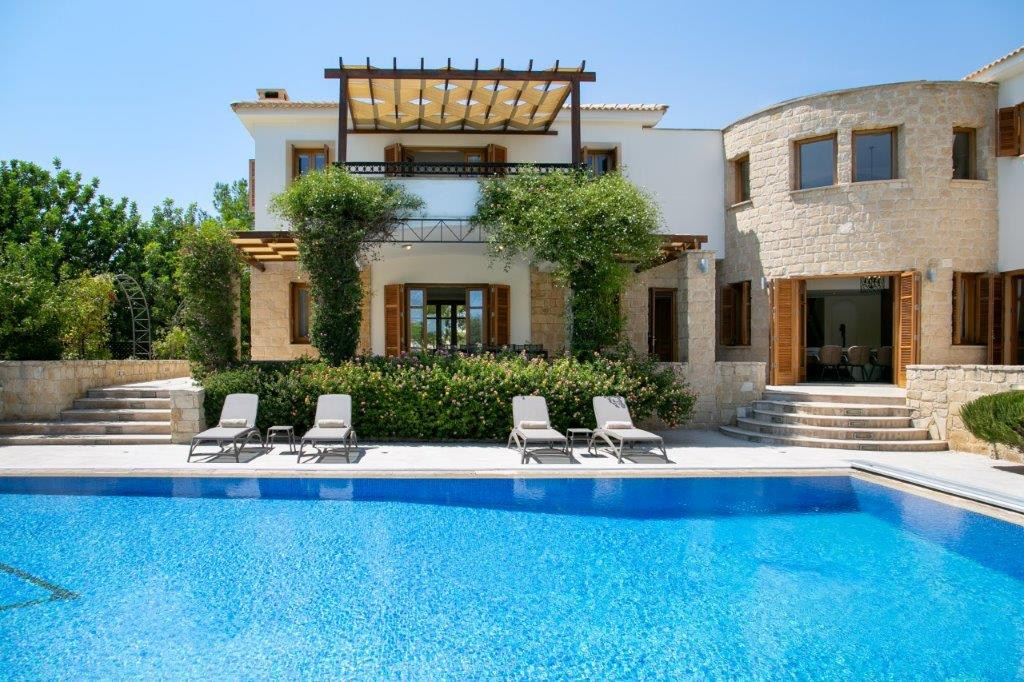 5 Bedrooms House / Villa in Aphrodite Hills, Paphos
