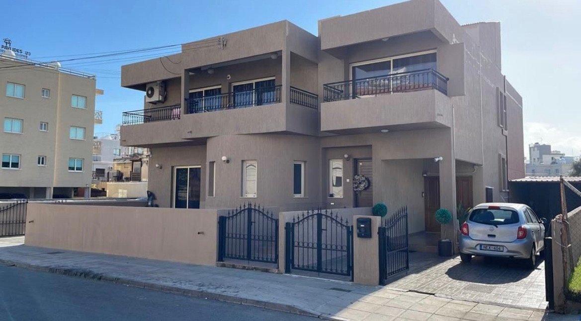 7 Bedrooms House / Villa in Omonoias, Limassol