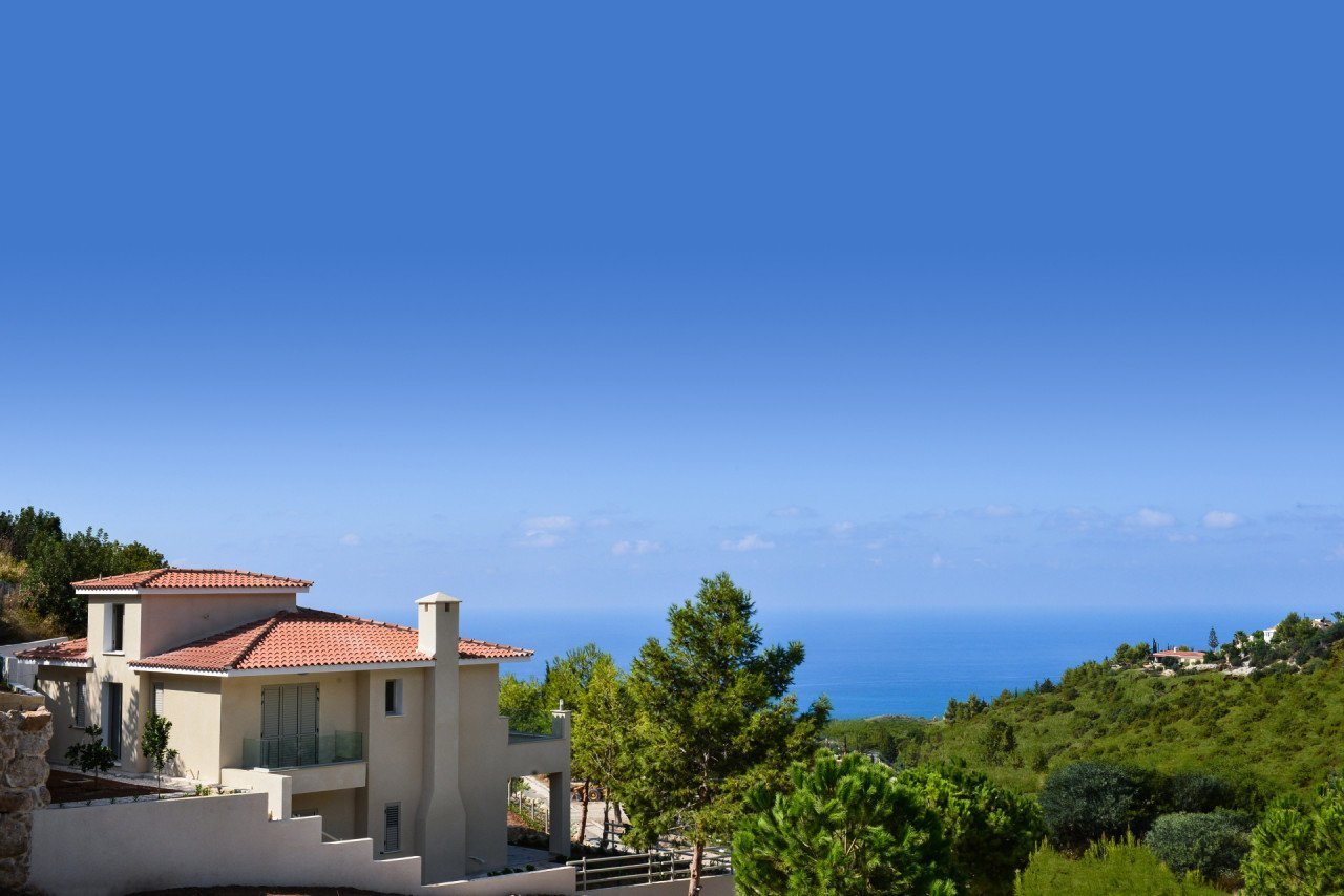 3 Bedrooms House / Villa in Kamares, Paphos