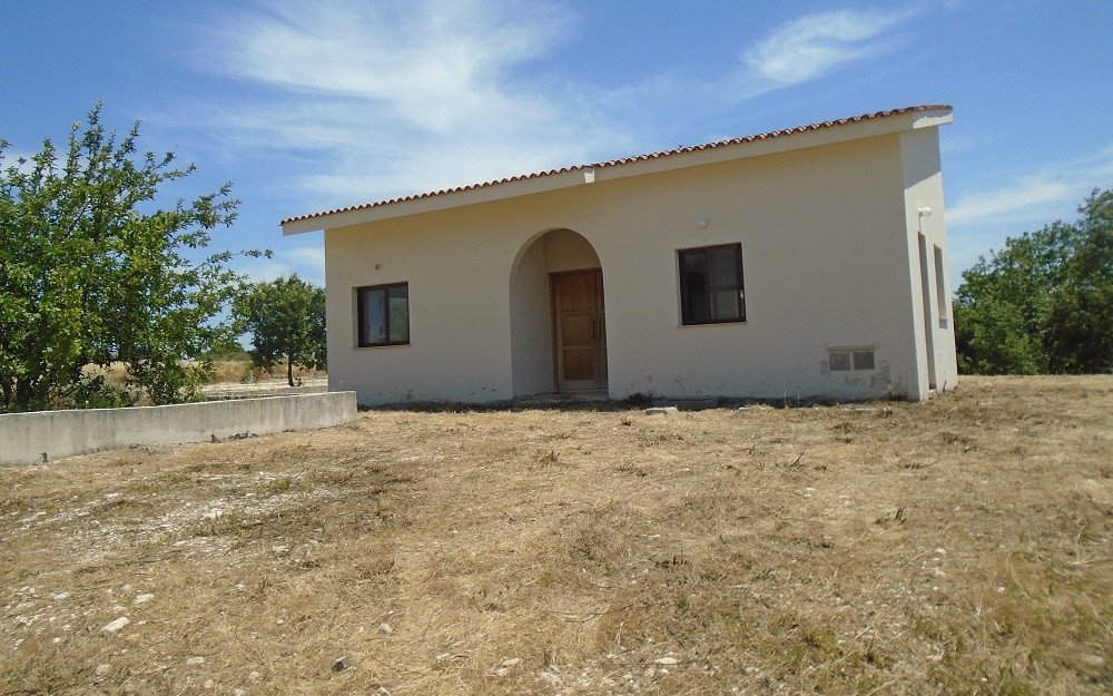 3 Bedrooms House / Villa in Kallepia, Paphos