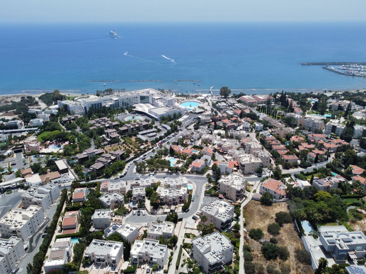 2 Bedrooms House / Villa in Limassol, Limassol