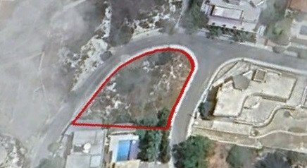 Land in Agios Tychonas, Limassol