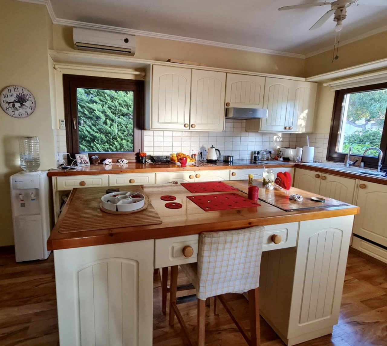 4 Bedrooms House / Villa in Tala, Paphos