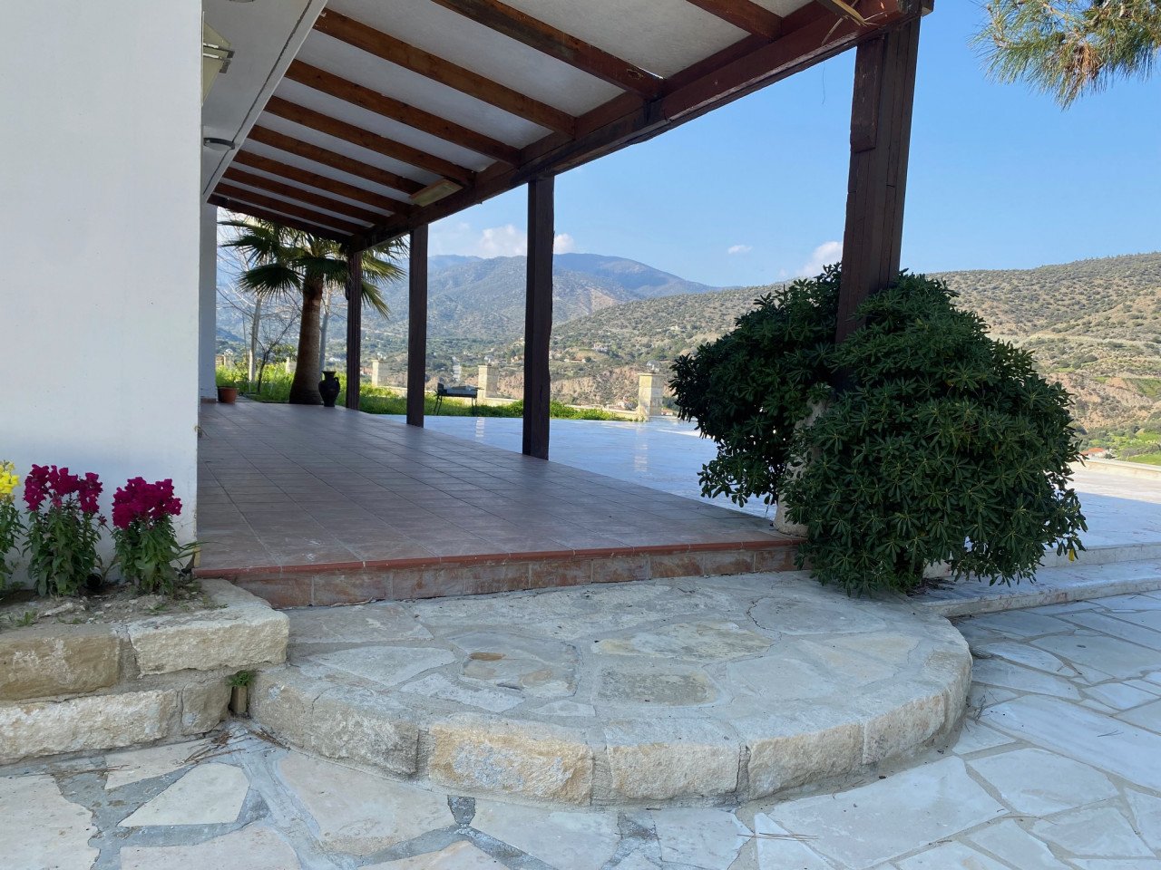 3 Bedrooms House / Villa in Akrounta, Limassol