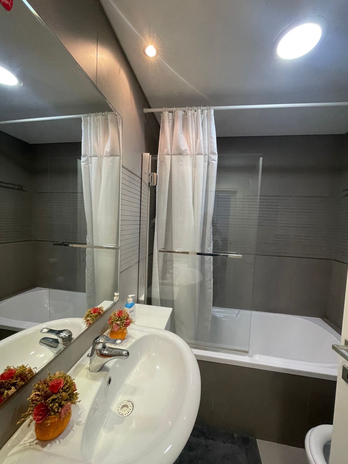 2 Bedrooms Apartment in City Center, Limassol