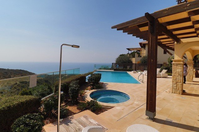 5 Bedrooms House / Villa in Aphrodite Hills, Paphos