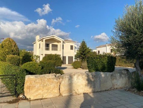 3 Bedrooms House / Villa in Secret Valley, Paphos
