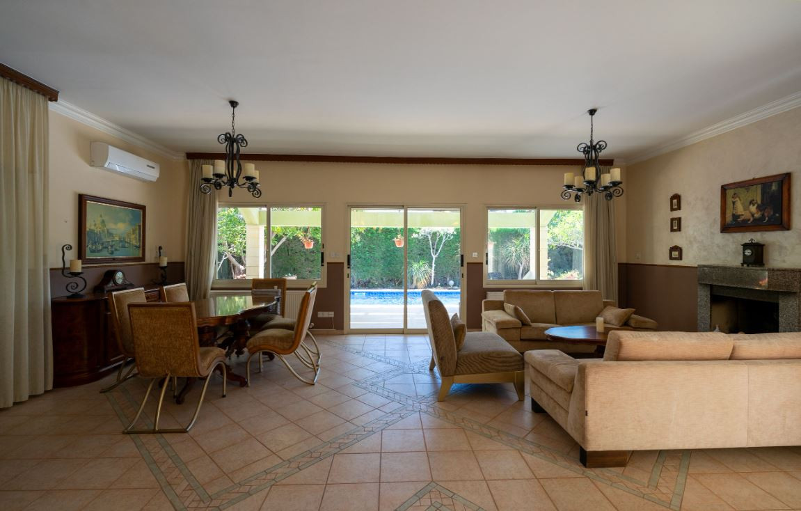 3 Bedrooms House / Villa in Limassol, Limassol