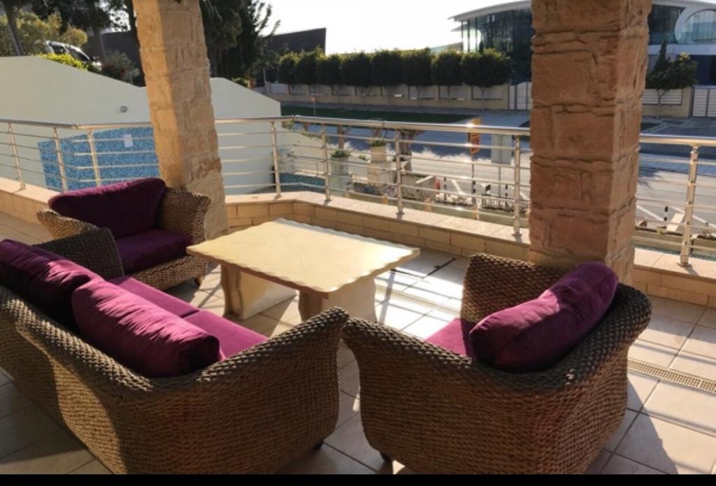 5 Bedrooms House / Villa in Amathus, Limassol