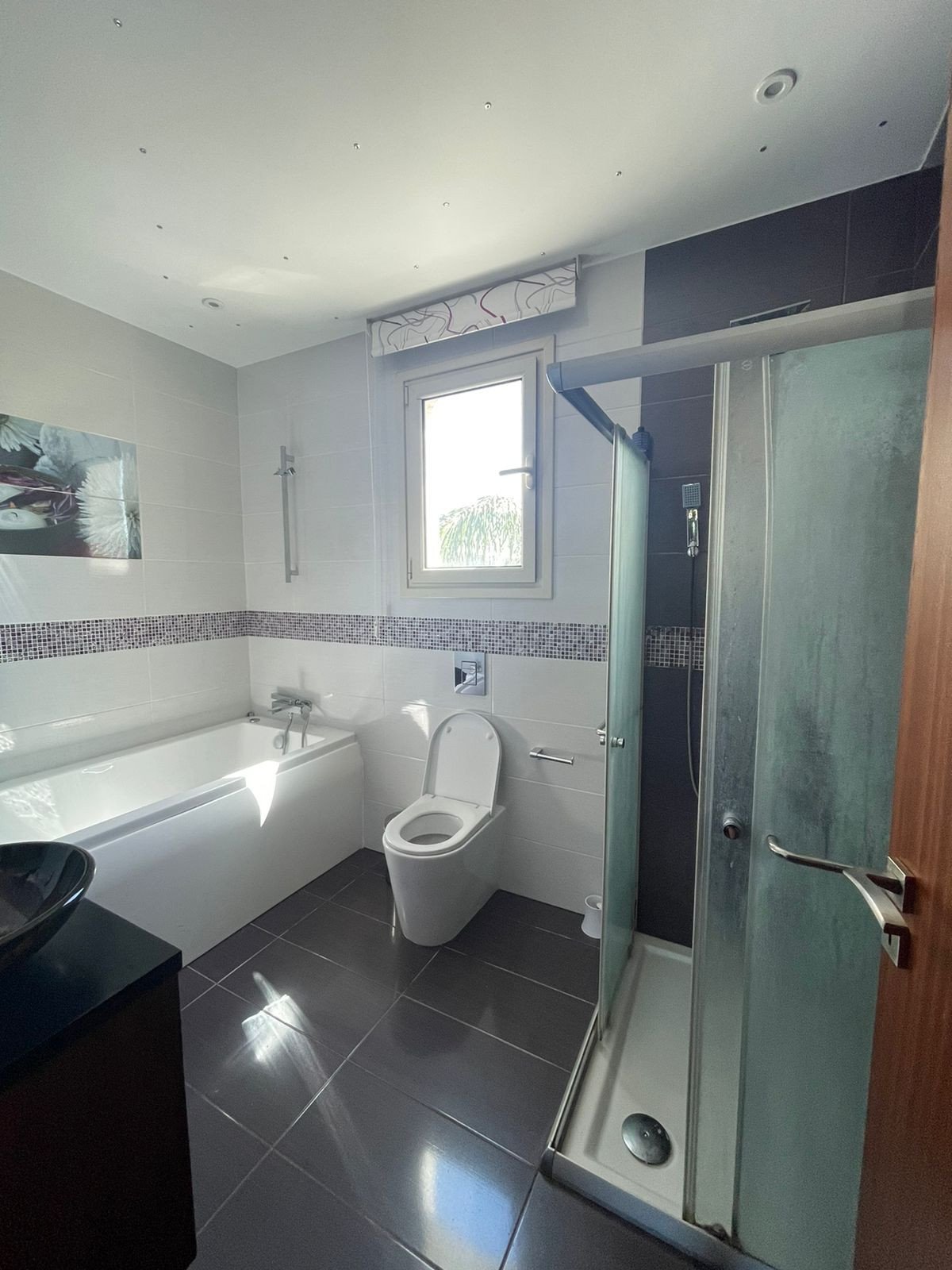 8 Bedrooms House / Villa in Papas Area, Limassol