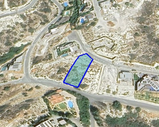Land in Agios Tychonas, Limassol