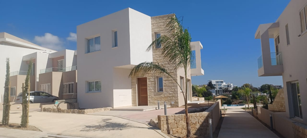 3 Bedrooms House / Villa in Chlorakas, Paphos