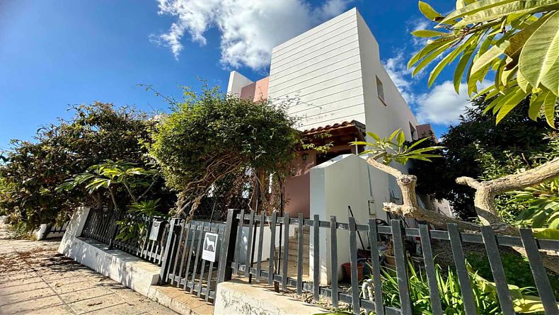 3 Bedrooms House / Villa in Timi, Paphos