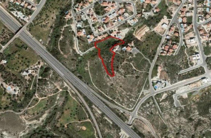 Land in Konia, Paphos