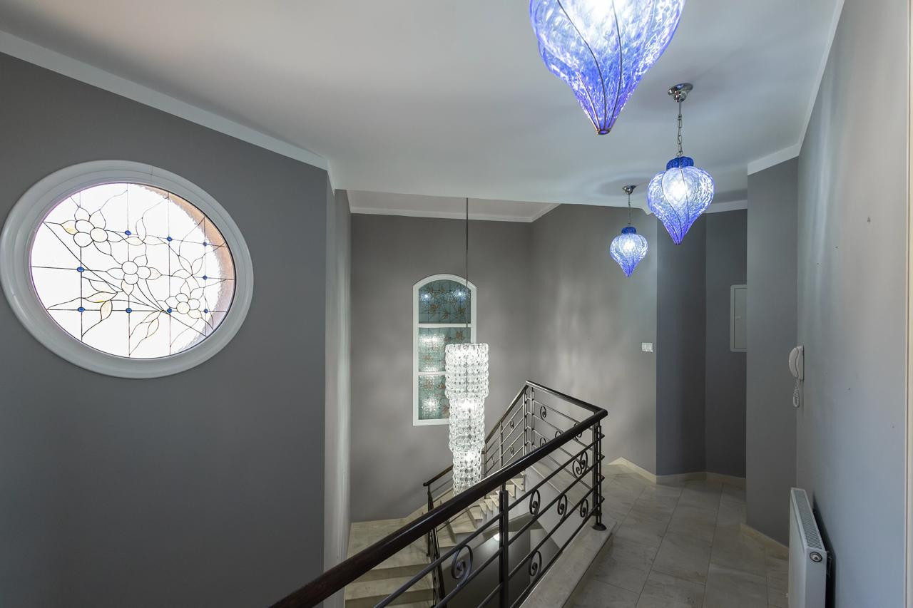 5 Bedrooms House / Villa in Mouttagiaka, Limassol