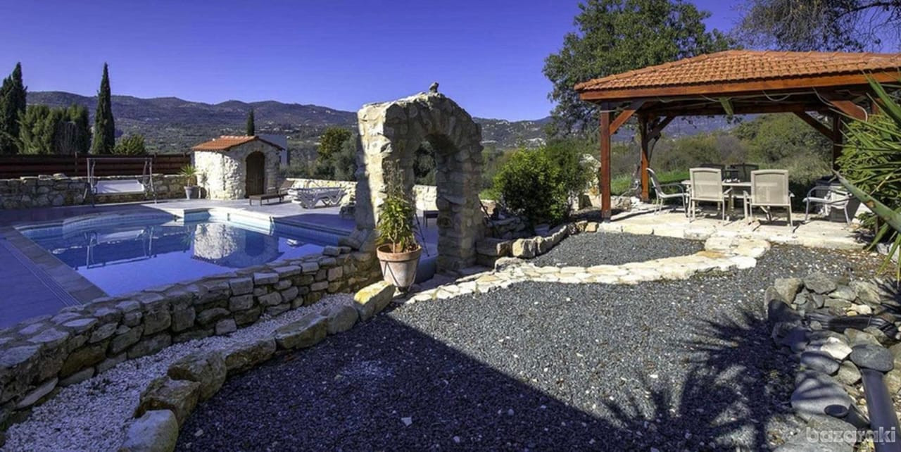 5 Bedrooms House / Villa in Lania, Limassol