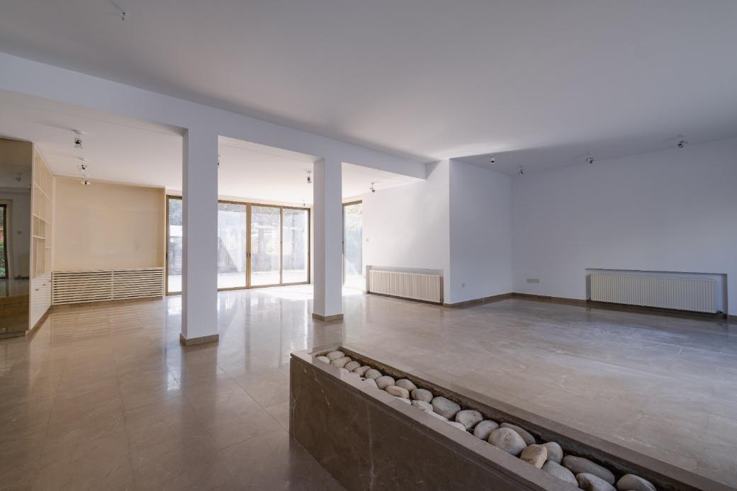 6 Bedrooms House / Villa in Strovolos, Nicosia