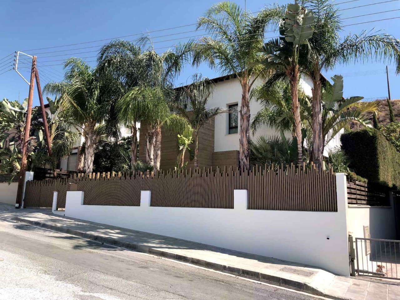 4 Bedrooms House / Villa in Agios Athanasios, Limassol