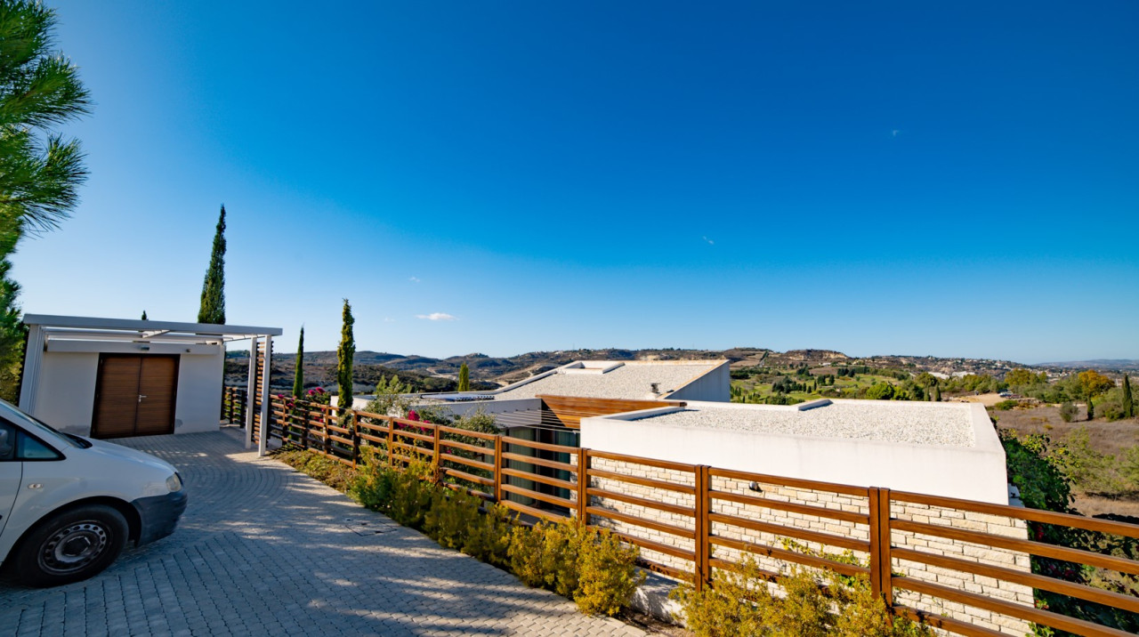 3 Bedrooms House / Villa in Tsada, Paphos