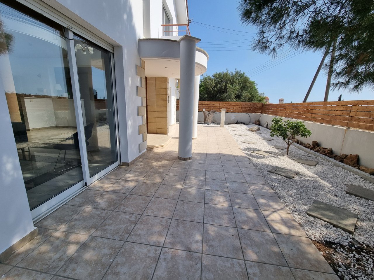 4 Bedrooms House / Villa in Agios Athanasios, Limassol