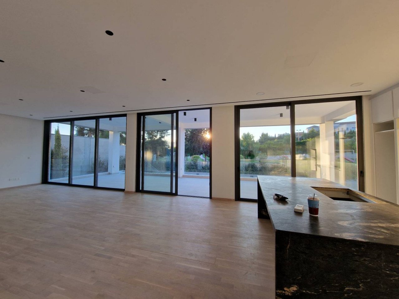 5 Bedrooms House / Villa in Agios Tychonas, Limassol