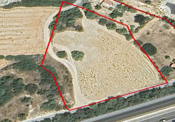 Land in Agios Tychonas, Limassol