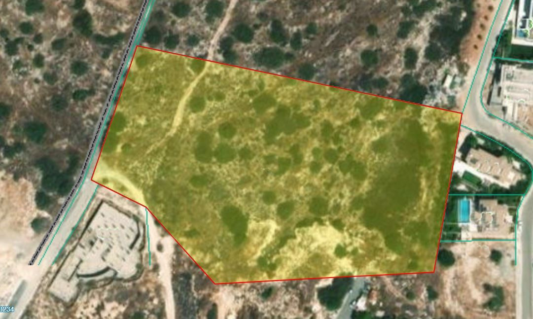 Land in Agios Tychonas, Limassol