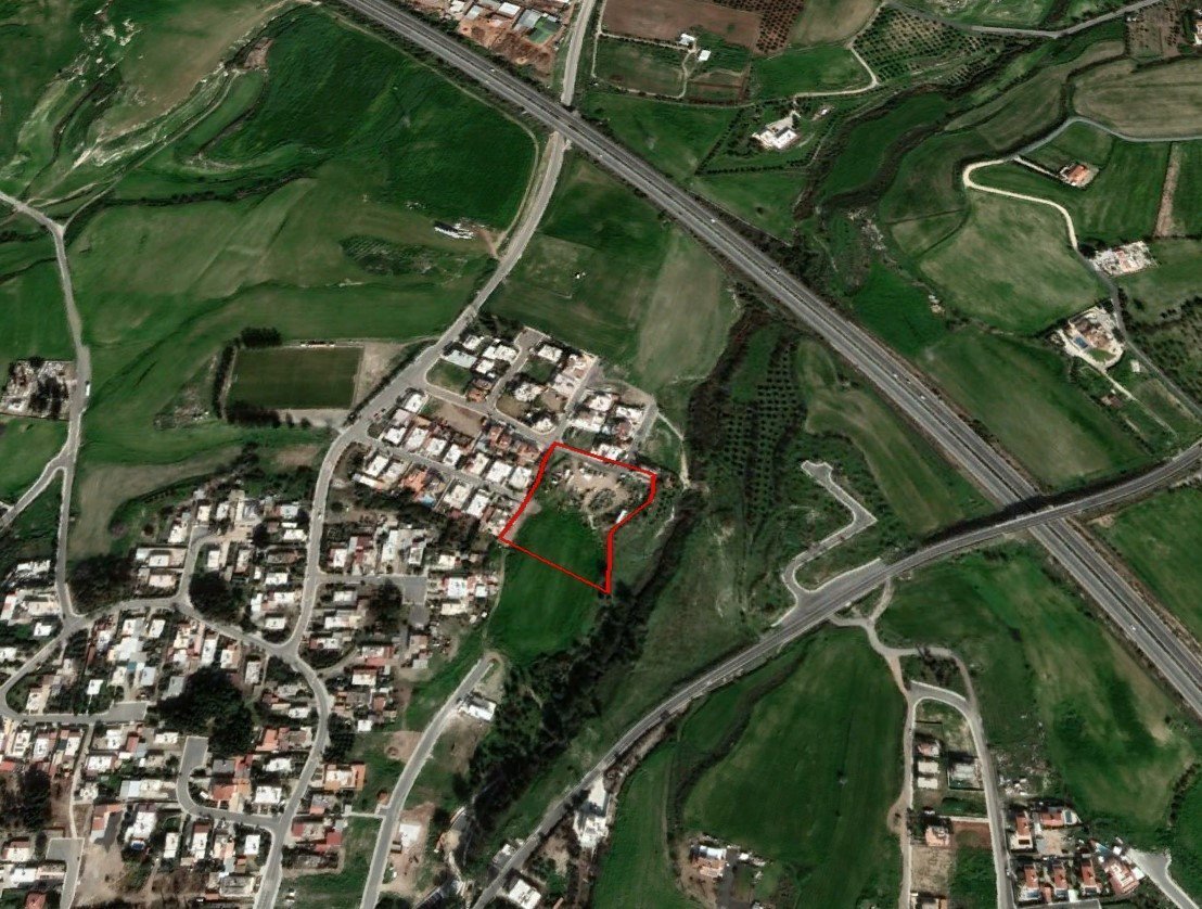 Land in Timi, Paphos