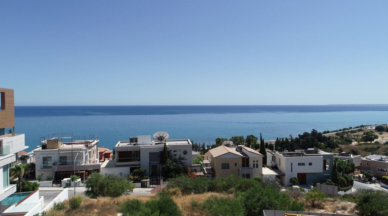 5 Bedrooms House / Villa in Amathus, Limassol