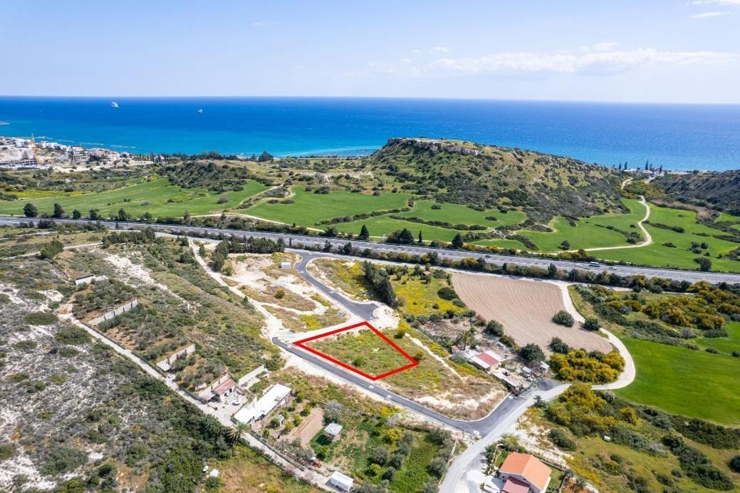 Land in Agios Tychonas, Limassol