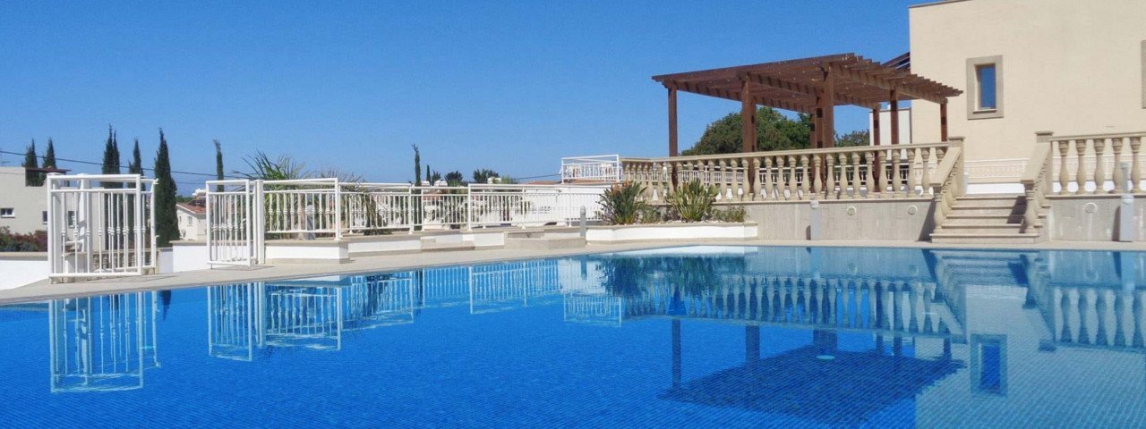 3 Bedrooms Apartment in Universal, Paphos