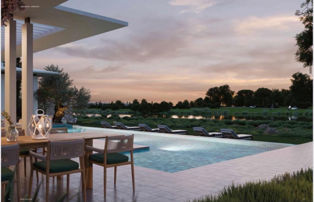 6 Bedrooms House / Villa in Zakaki, Limassol