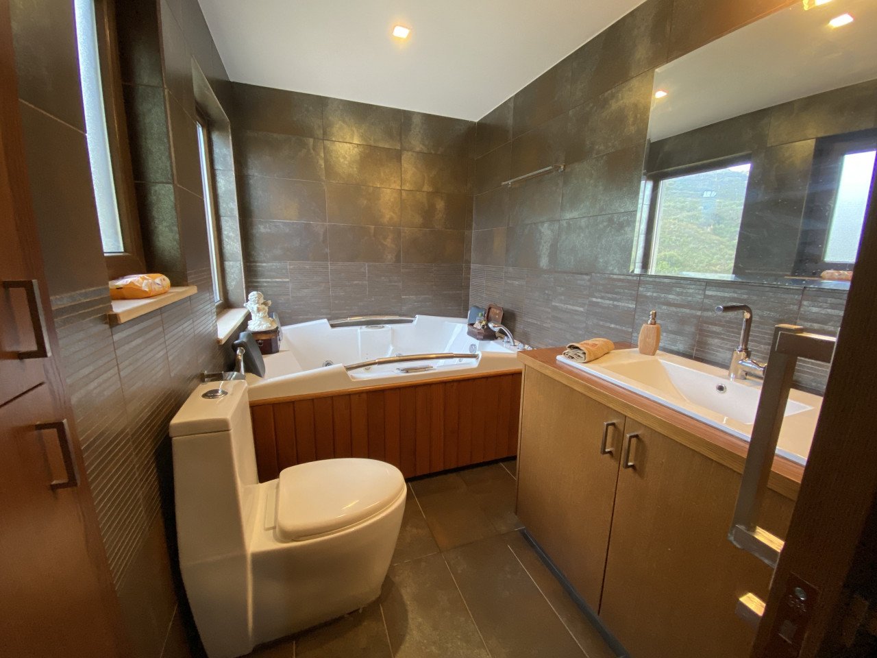 5 Bedrooms House / Villa in Akrounta, Limassol